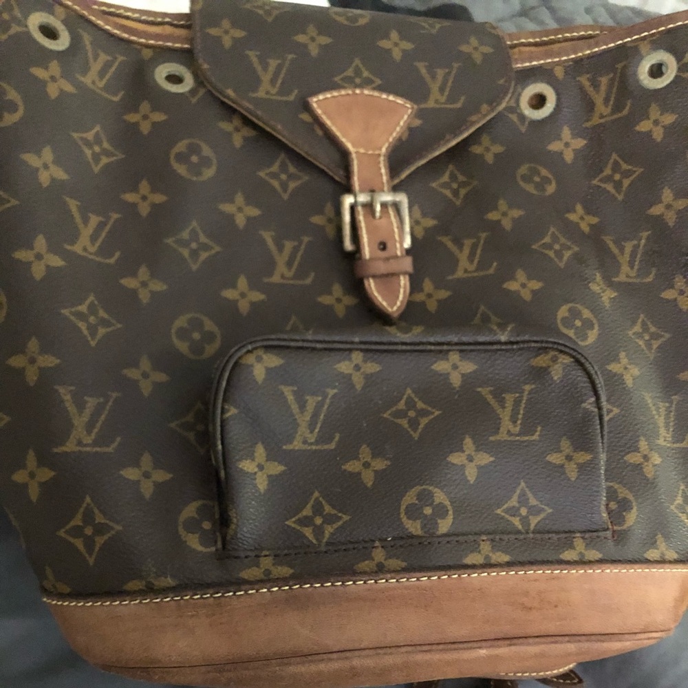 LOUIS VUITTON Monogram Montsouris MM Backpack
